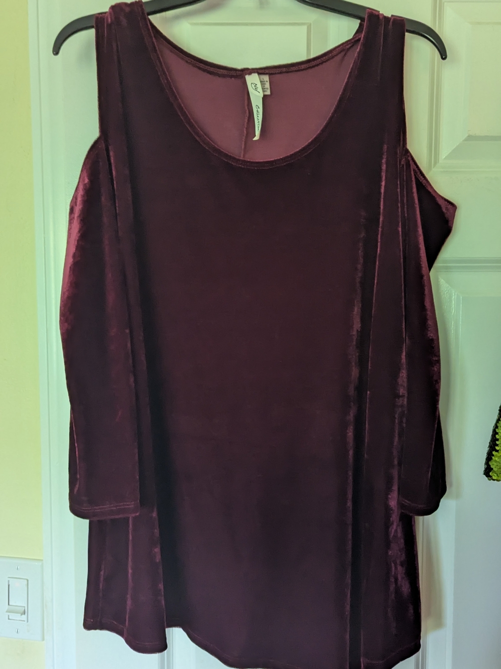 Collection B Velvet Cold-Shoulder Tunic in Deep Plum